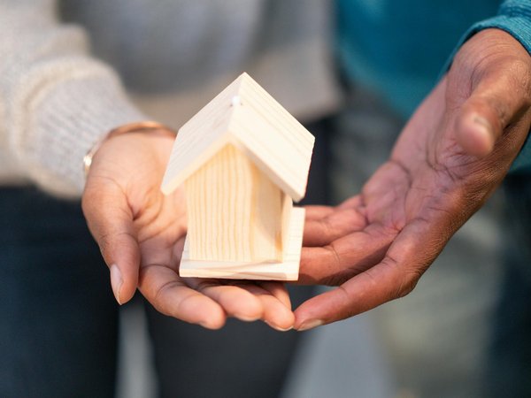Transfert d'assurance habitation lors d'une vente immobilière : tout comprendre